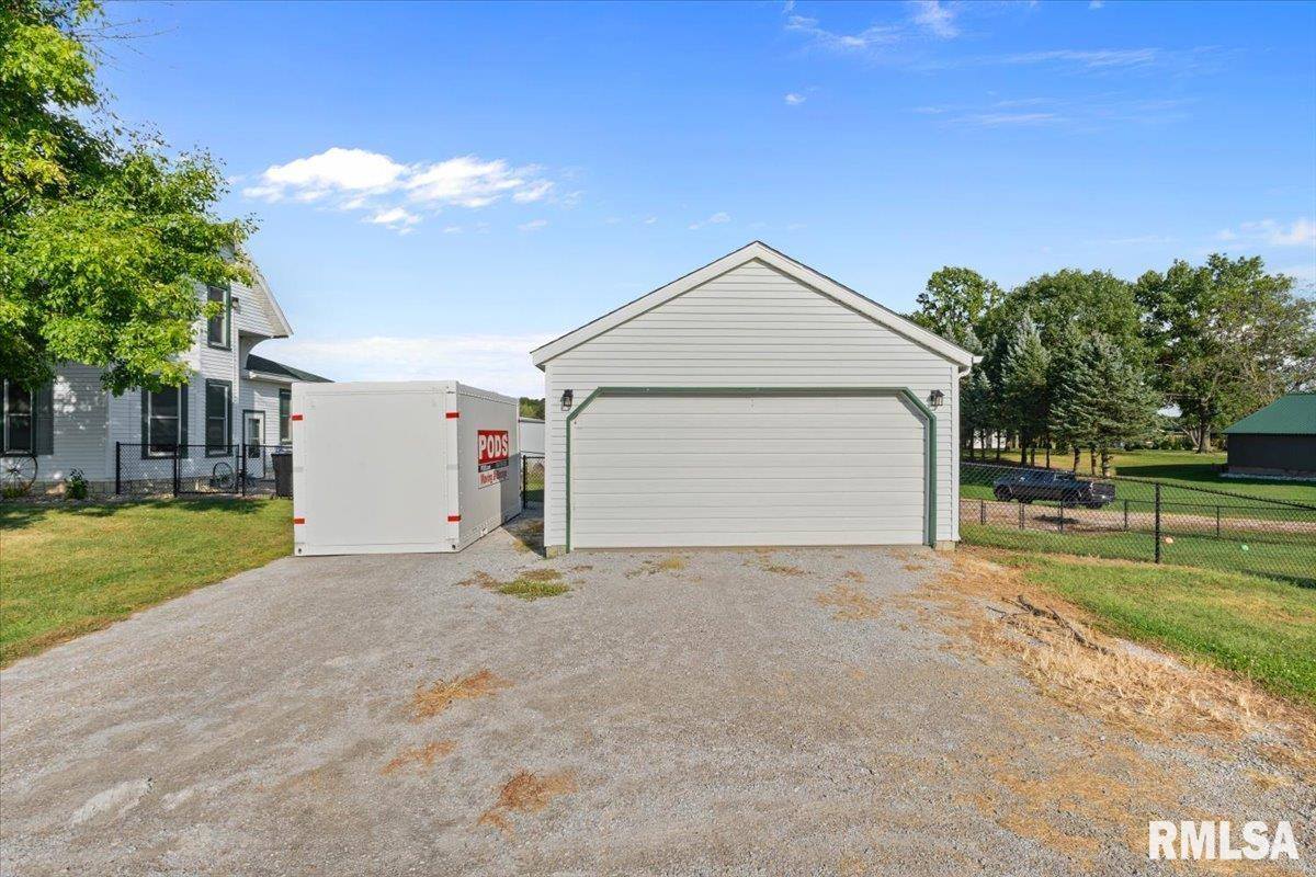 12505 70TH Avenue, Blue Grass, IA 52726