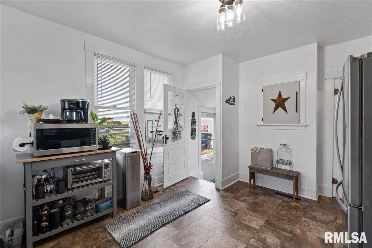 12505 70TH Avenue, Blue Grass, IA 52726