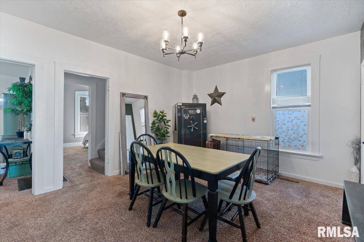 12505 70TH Avenue, Blue Grass, IA 52726