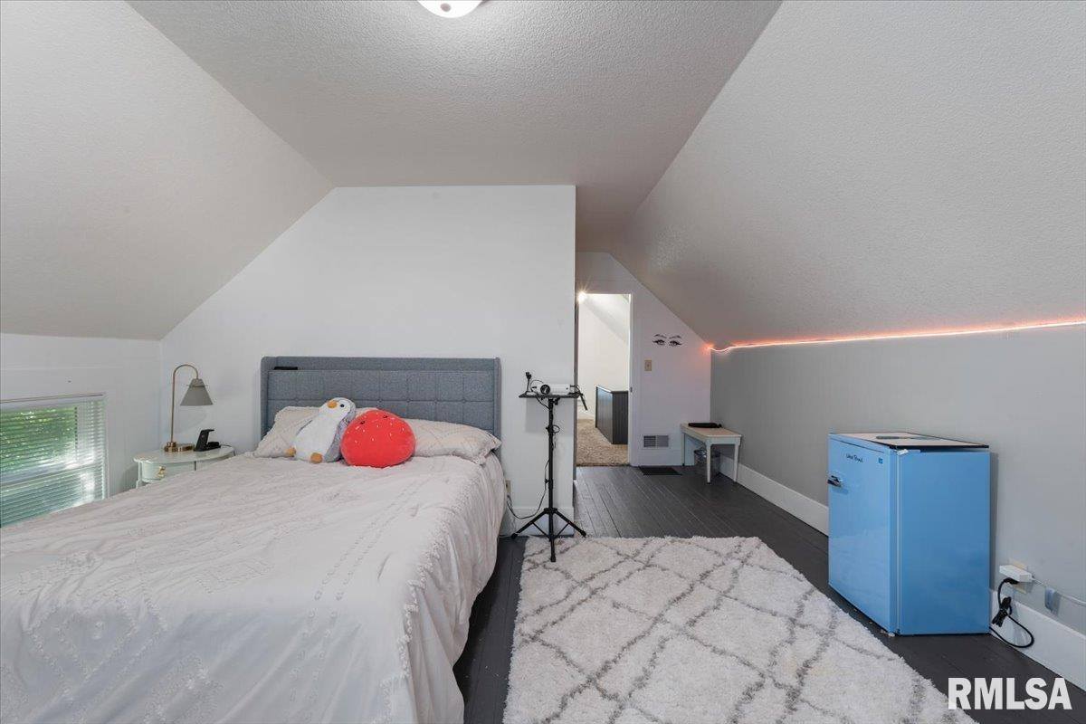 12505 70TH Avenue, Blue Grass, IA 52726