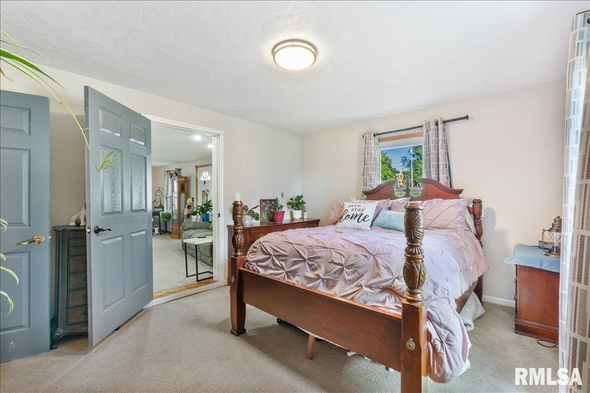 613 North High Street, Port Byron, IL 61275