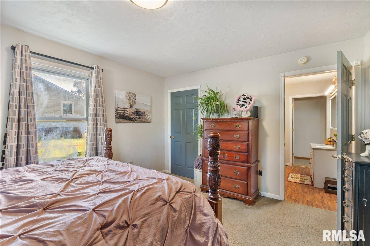 613 North High Street, Port Byron, IL 61275