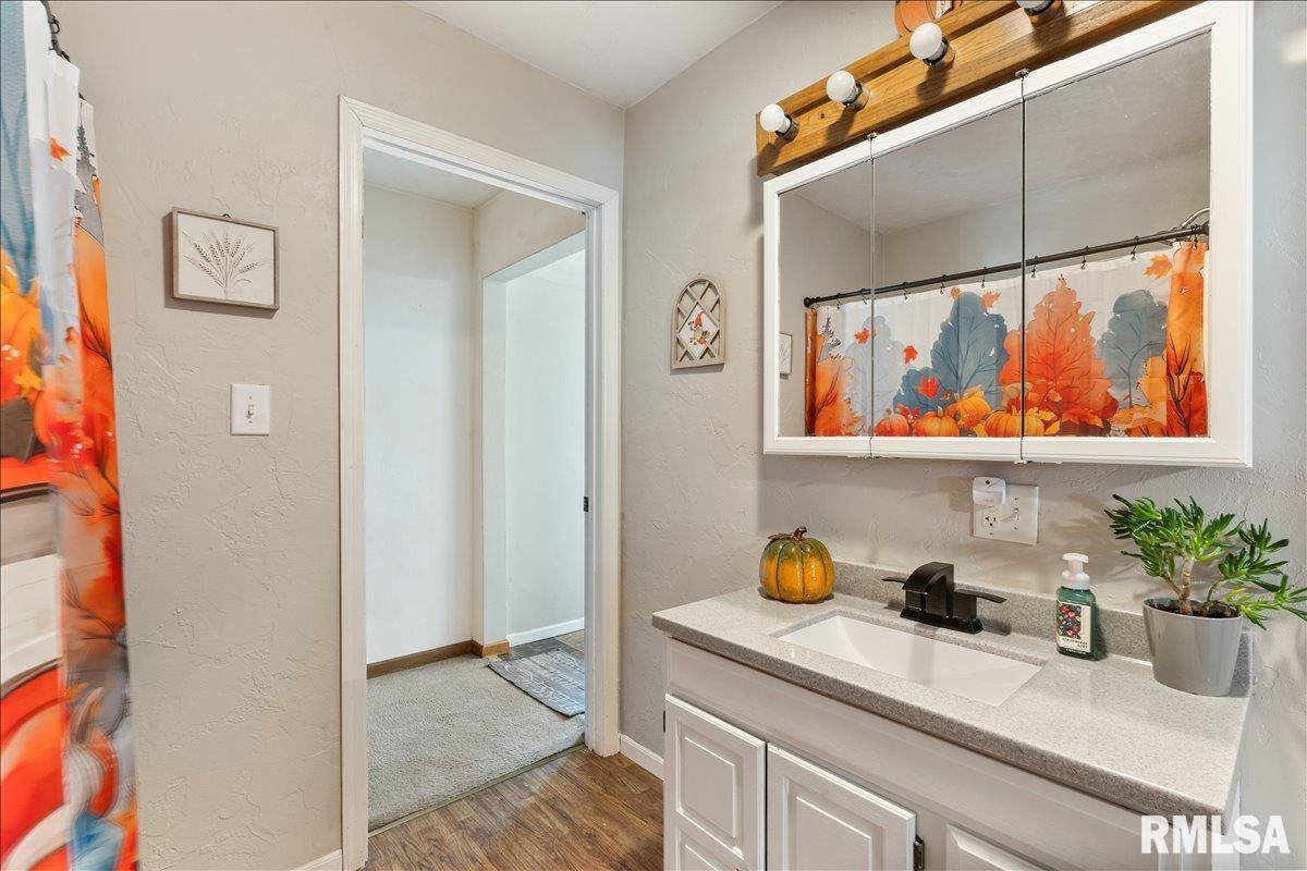 613 North High Street, Port Byron, IL 61275