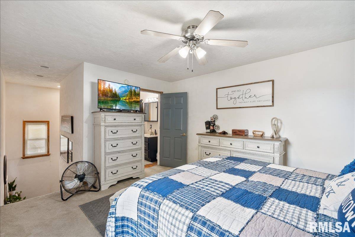 613 North High Street, Port Byron, IL 61275