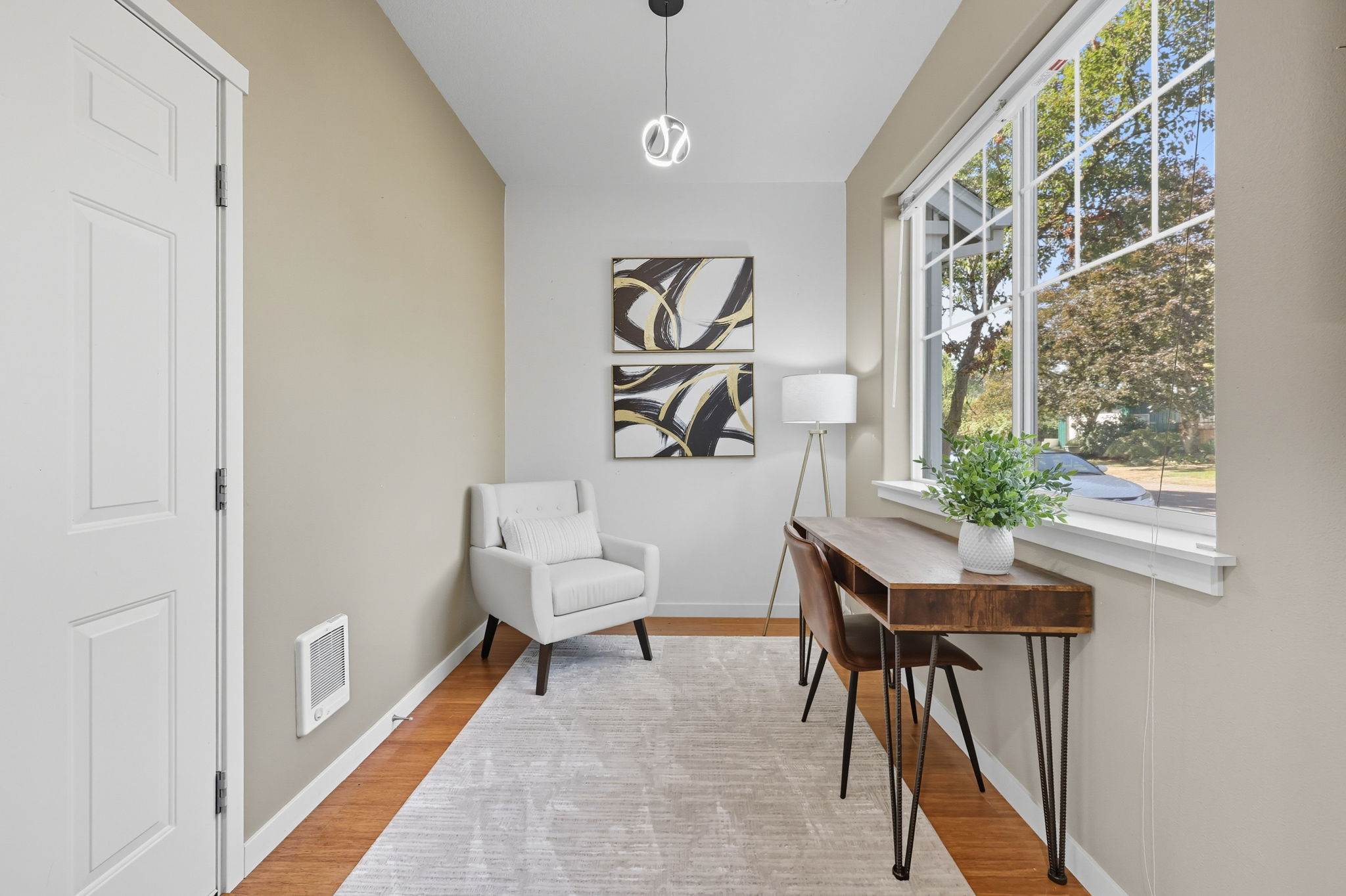 10482 SW 90th Ave, Tigard, OR 97223