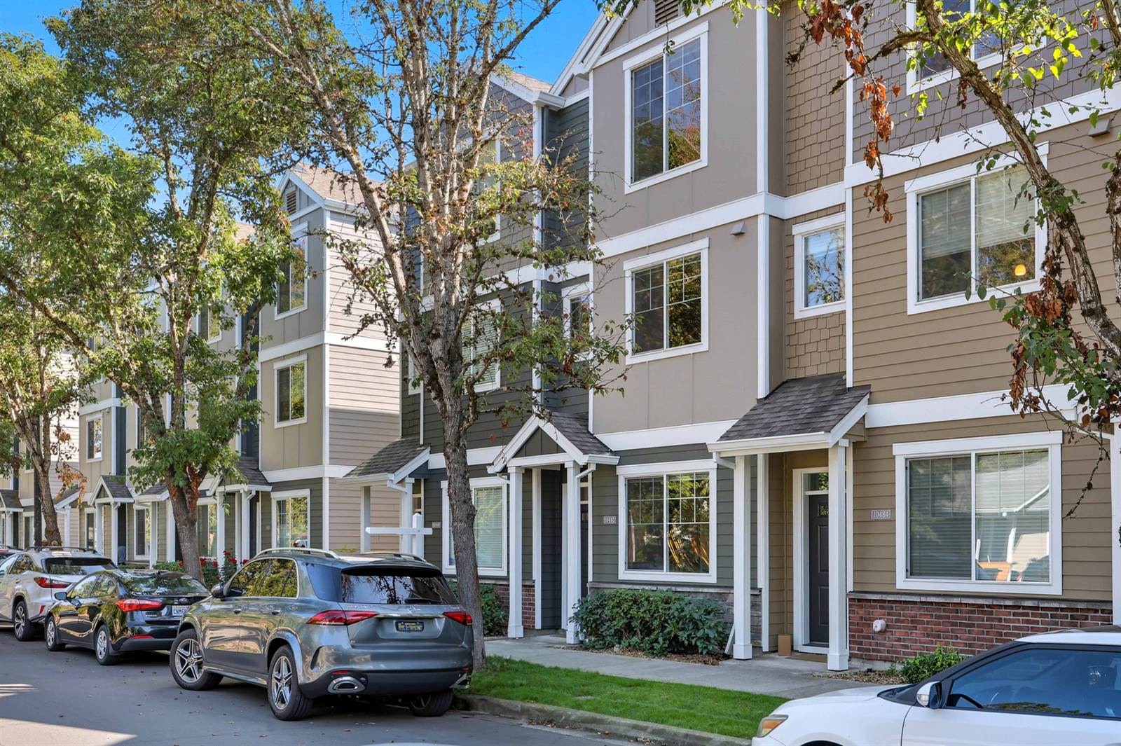 10482 SW 90th Ave, Tigard, OR 97223