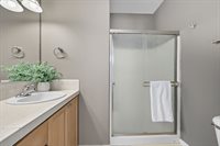 10482 SW 90th Ave, Tigard, OR 97223