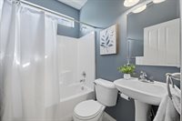 10482 SW 90th Ave, Tigard, OR 97223