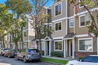 10482 SW 90th Ave, Tigard, OR 97223