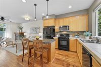 10482 SW 90th Ave, Tigard, OR 97223