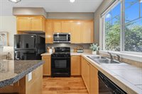 10482 SW 90th Ave, Tigard, OR 97223