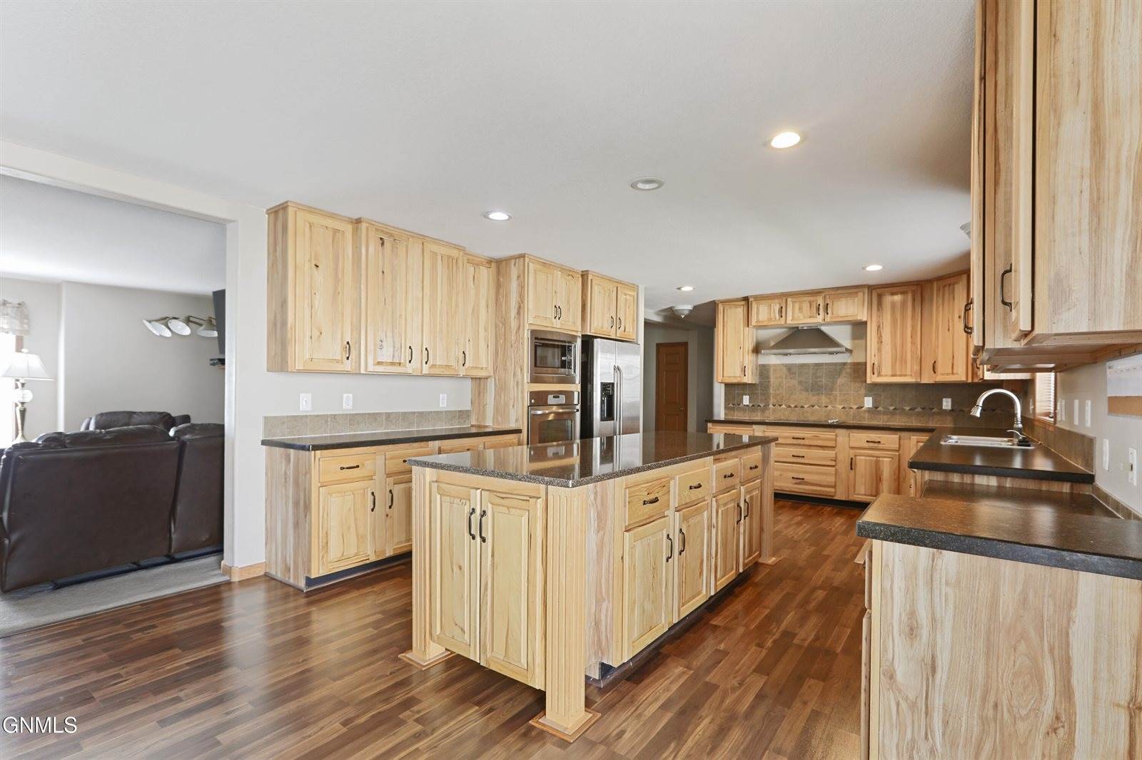 1710 35th Street West, Williston, ND 58801