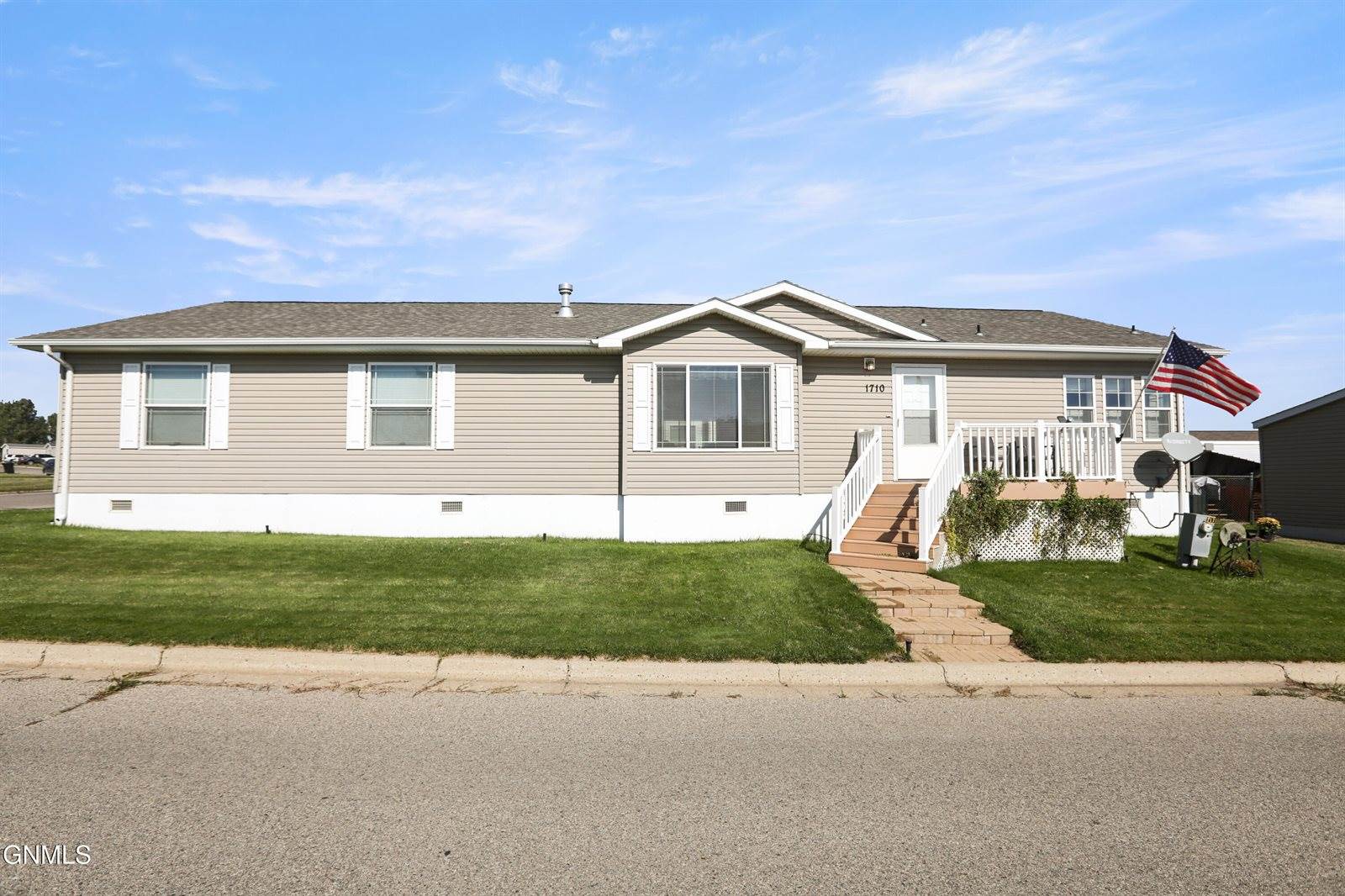1710 35th Street West, Williston, ND 58801