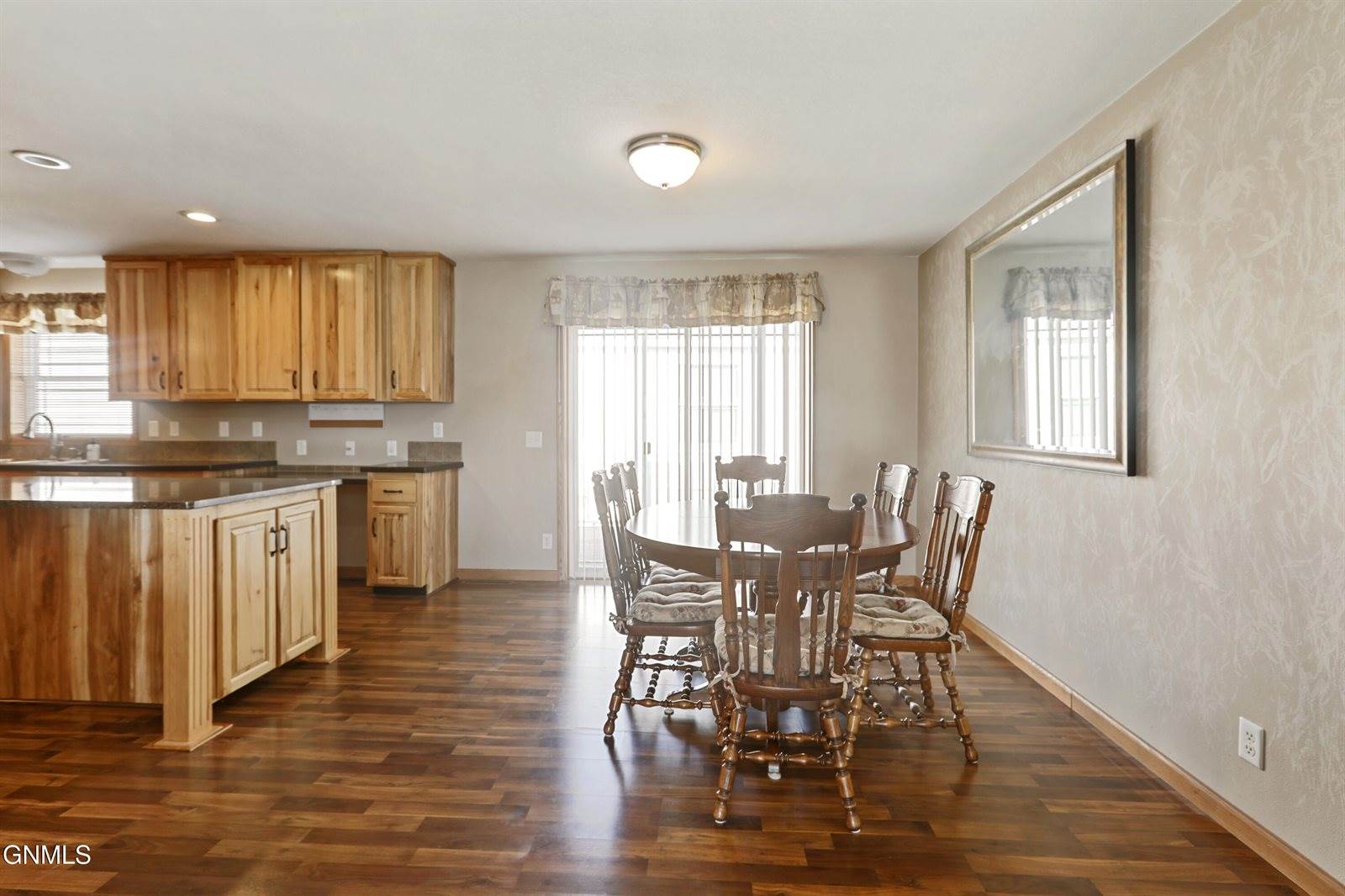 1710 35th Street West, Williston, ND 58801