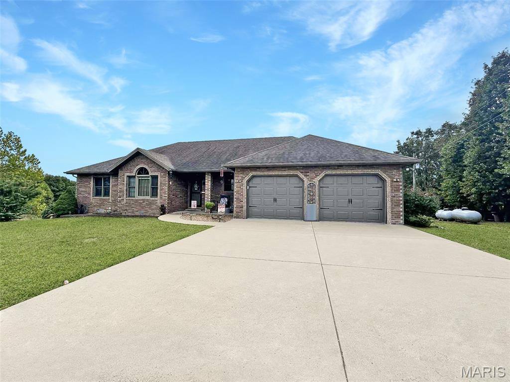 29130 Highway MM, Lebanon, MO 65536