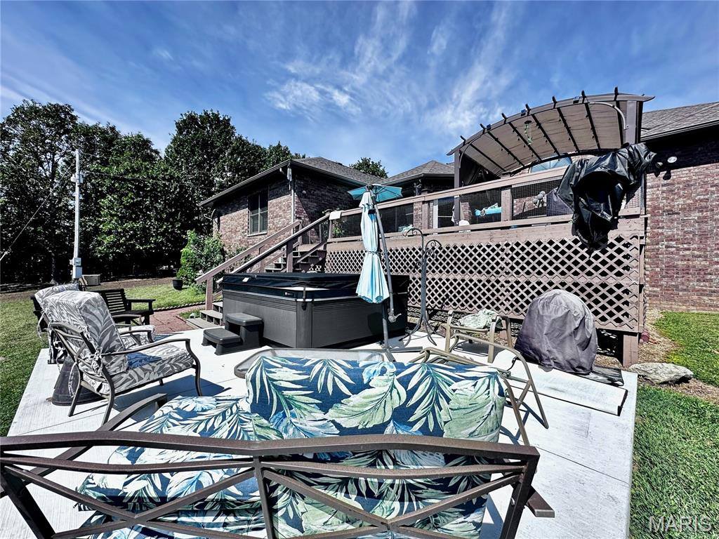 29130 Highway MM, Lebanon, MO 65536