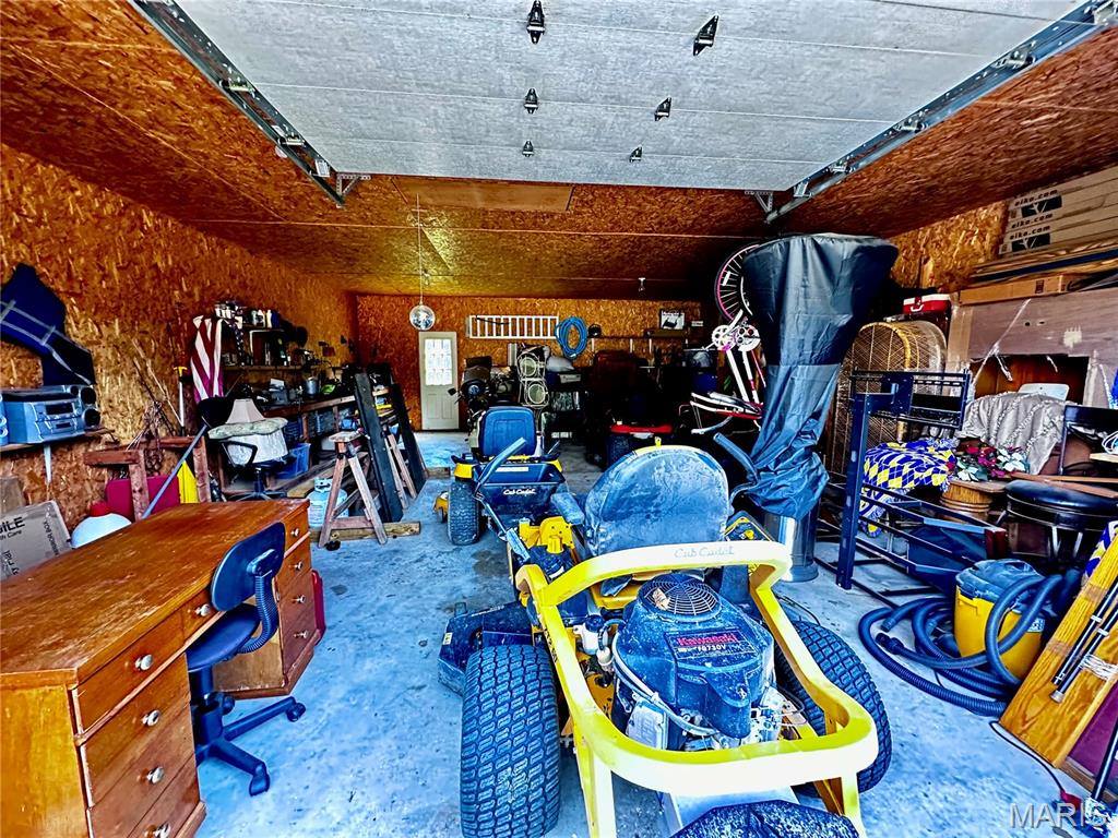 29130 Highway MM, Lebanon, MO 65536