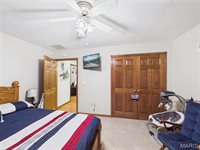 29130 Highway MM, Lebanon, MO 65536