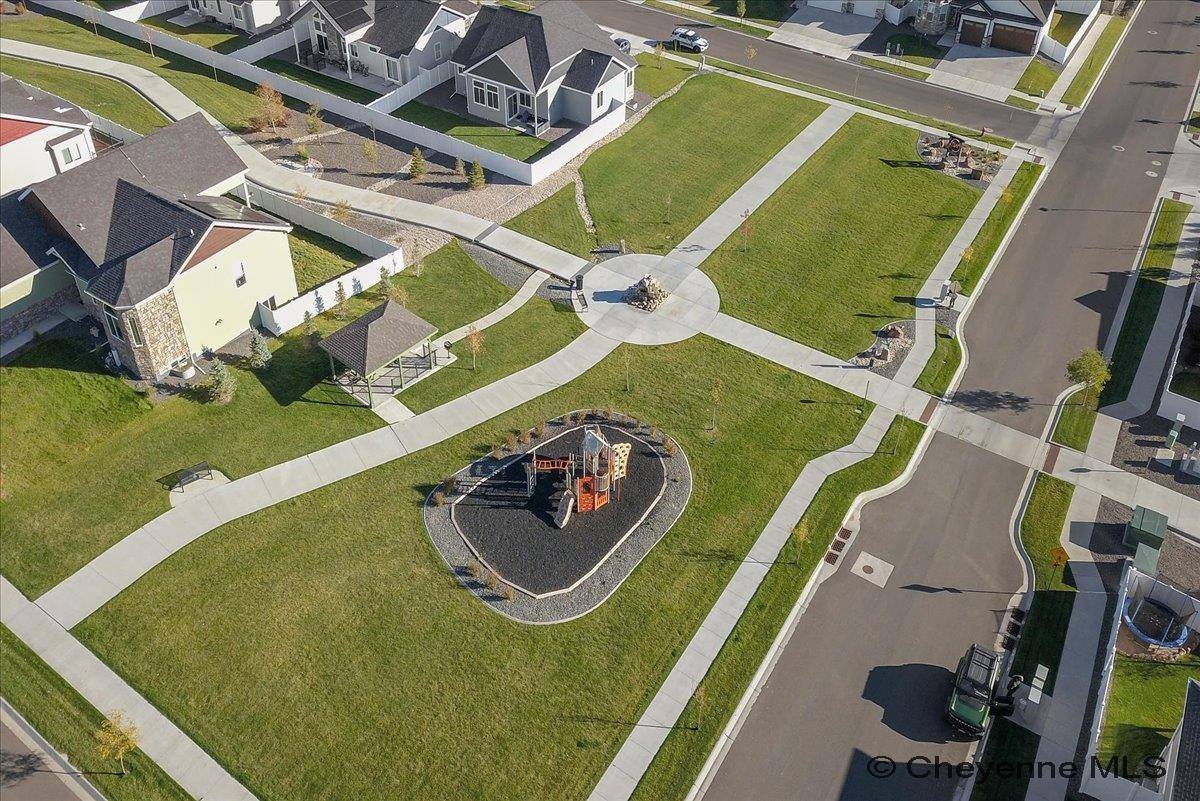 5604 Opal Dr, Cheyenne, WY 82009