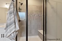 5604 Opal Dr, Cheyenne, WY 82009