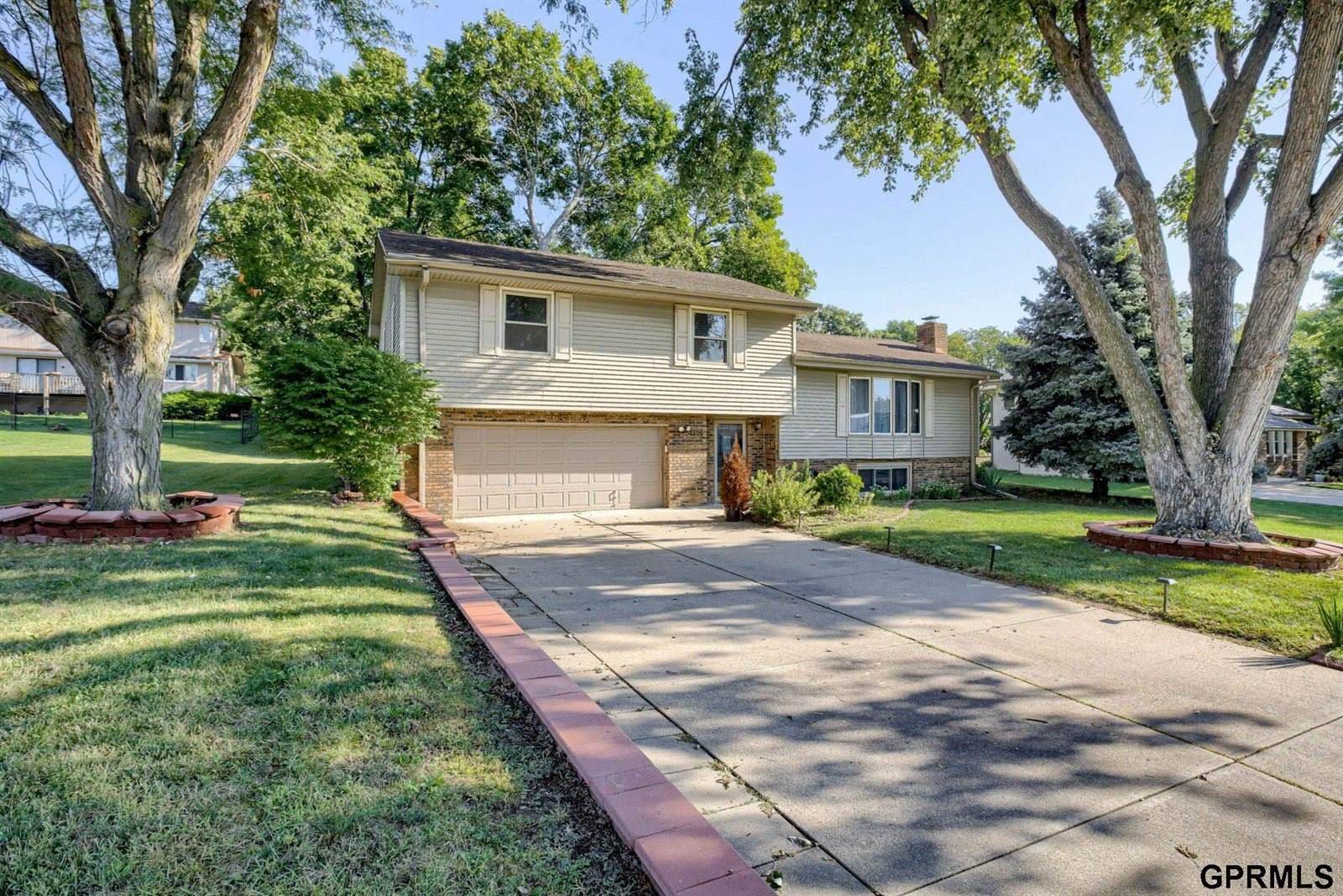 13116 Southdale Circle, Omaha, NE 68137