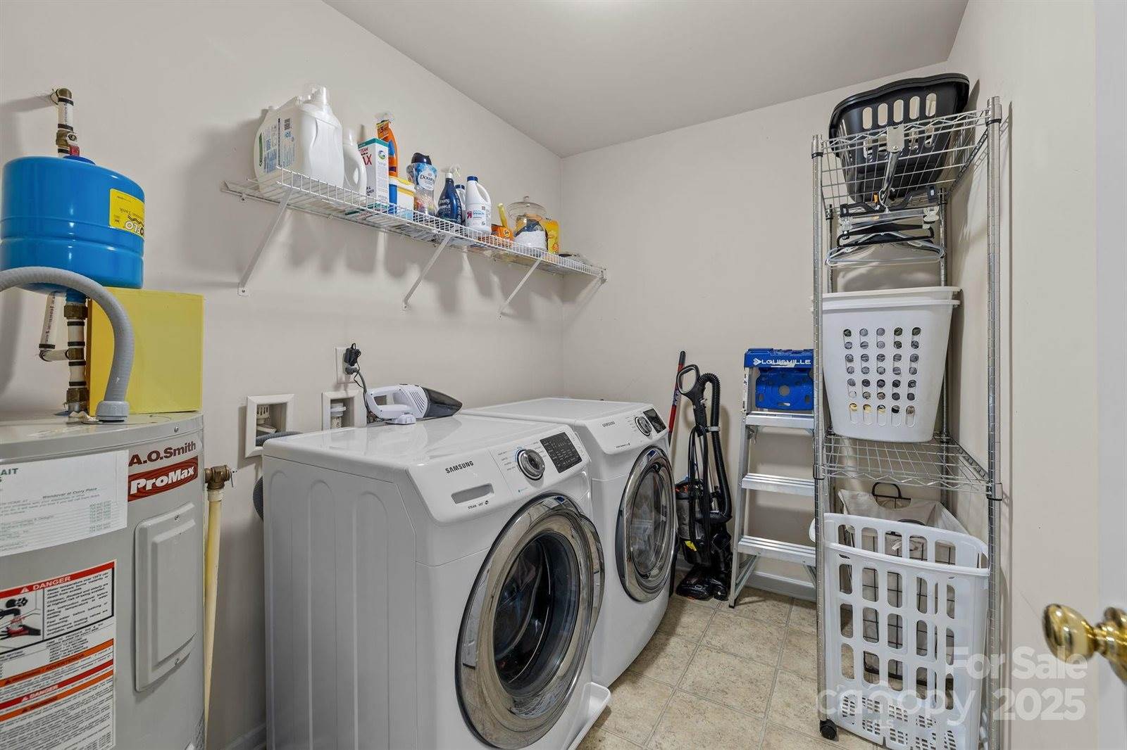 304 Azteca Drive, Matthews, NC 28104