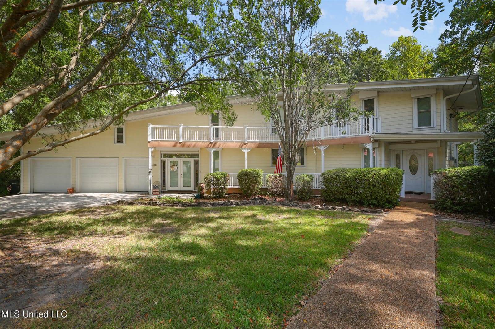 6518 Mauna Loa Court, Diamondhead, MS 39525