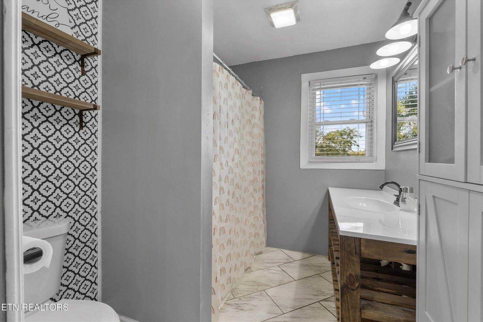 552 North Wright Rd, Alcoa, TN 37701