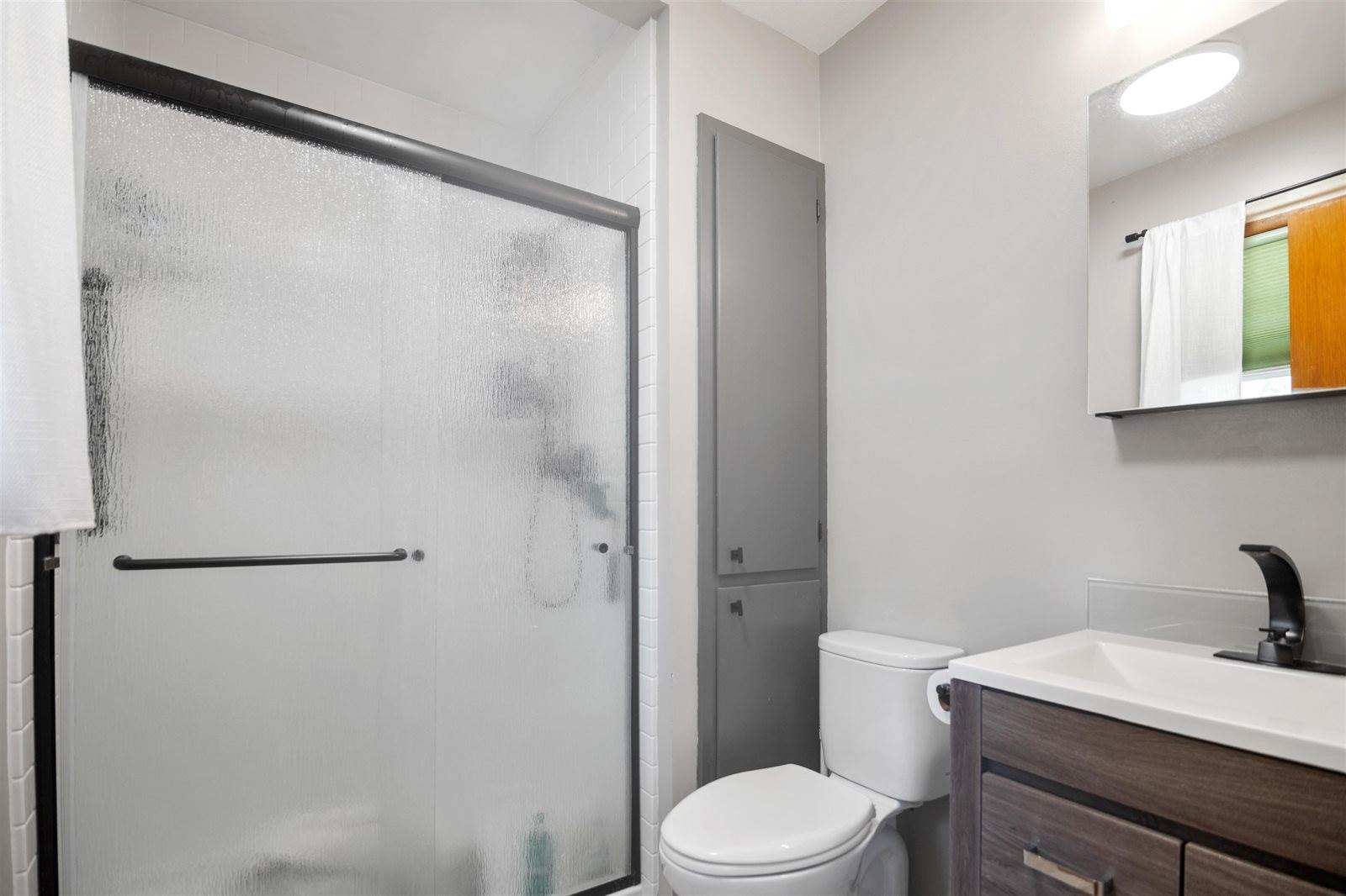 823 East English Ct, Derby, KS 67037