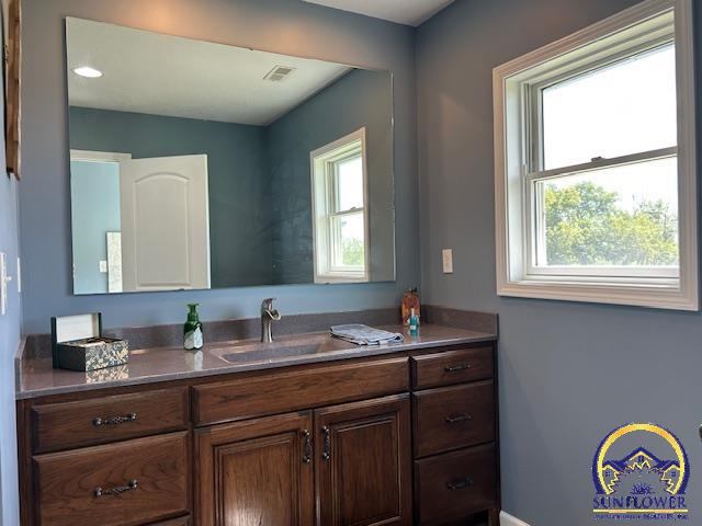 8922 K-4 Hwy, Meriden, KS 66512