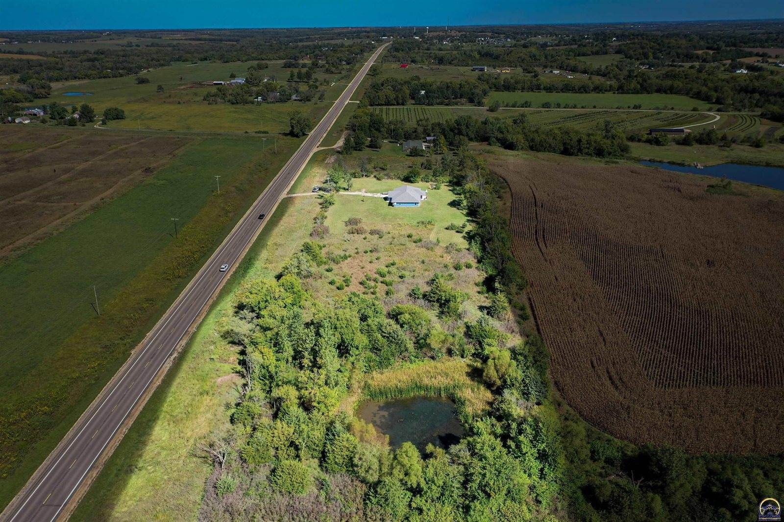 8922 K-4 Hwy, Meriden, KS 66512