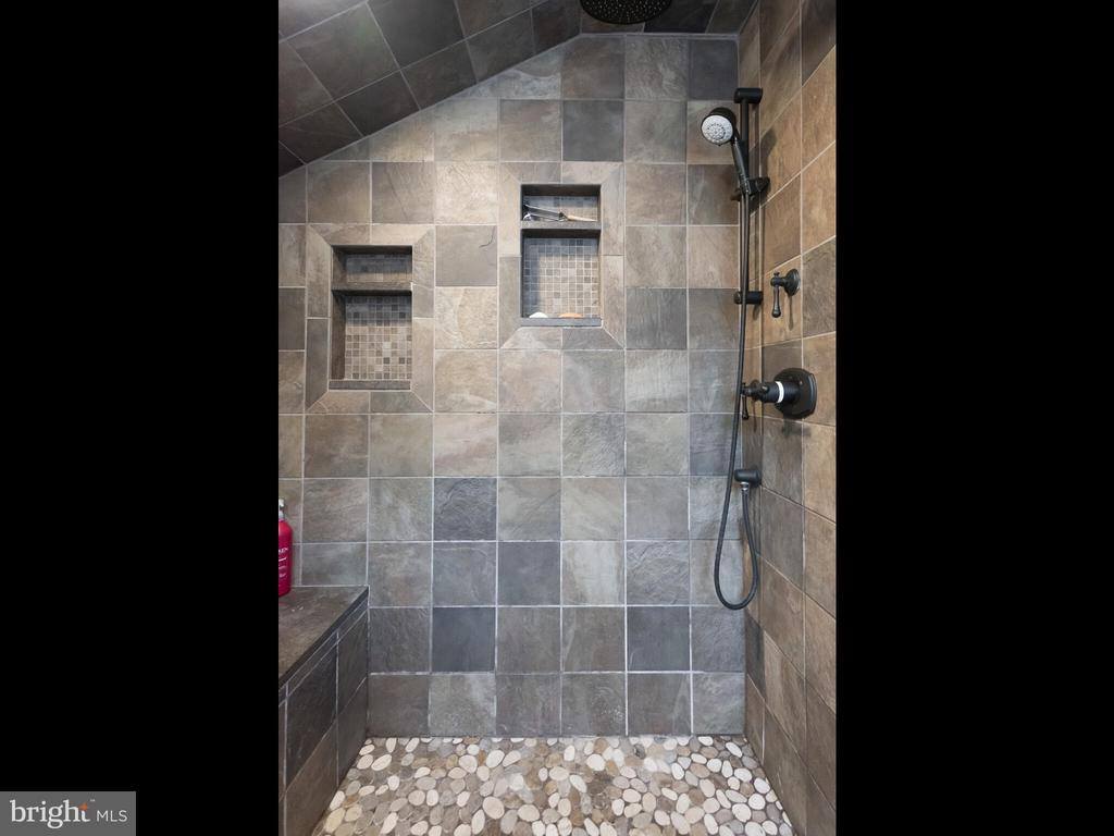 1064 Beaumont Road, Berwyn, PA 19312