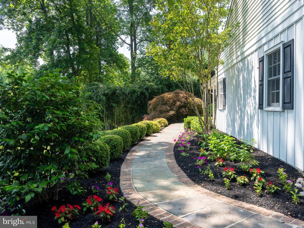 1064 Beaumont Road, Berwyn, PA 19312