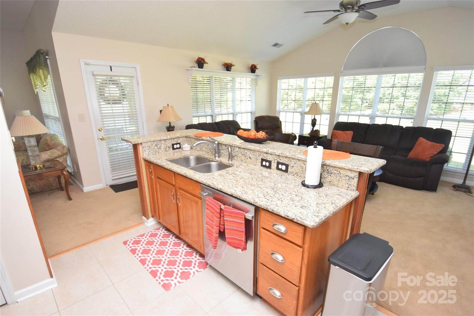 2709 Hampton View Court, Charlotte, NC 28213