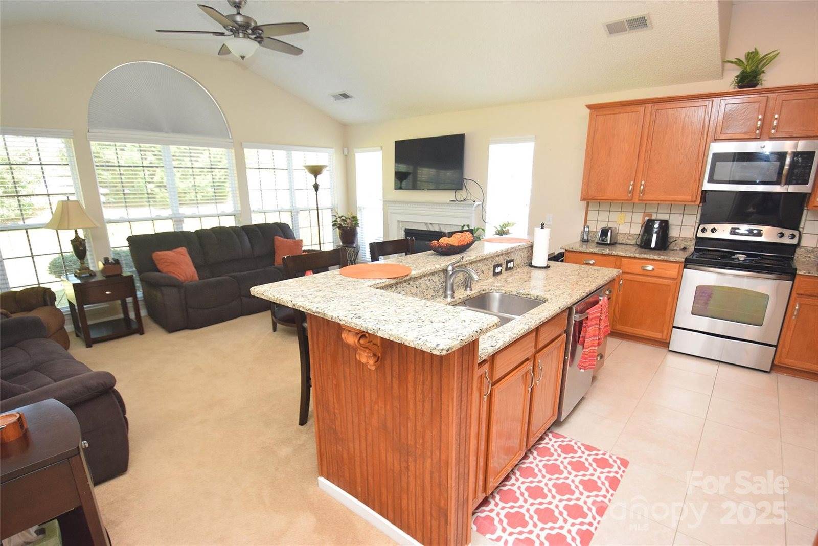 2709 Hampton View Court, Charlotte, NC 28213