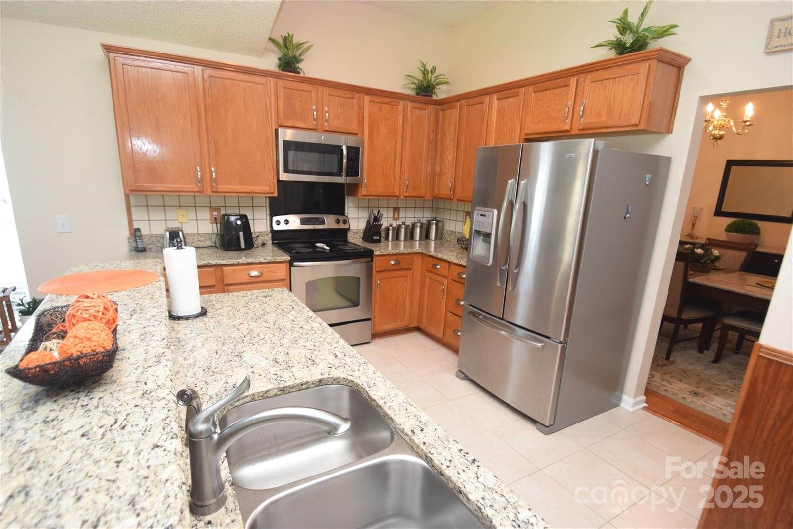 2709 Hampton View Court, Charlotte, NC 28213