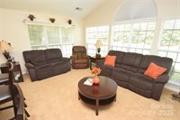 2709 Hampton View Court, Charlotte, NC 28213