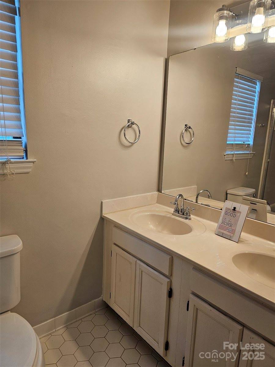 9301 Chislehurst Road, Mint Hill, NC 28227