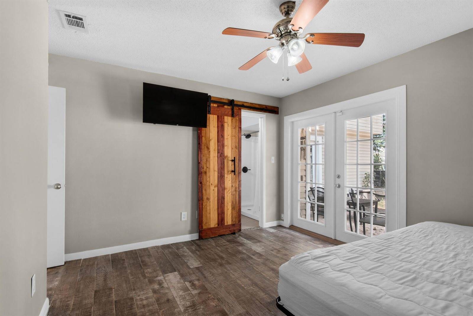 714 Clark Drive, Fort Walton Beach, FL 32547