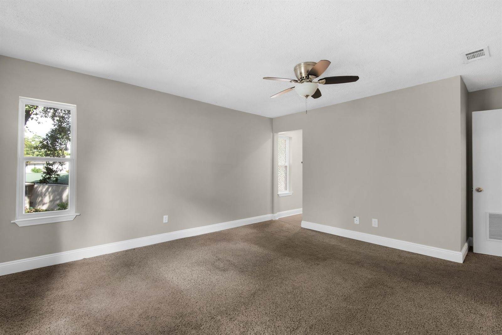 714 Clark Drive, Fort Walton Beach, FL 32547