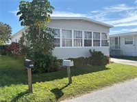 916 51st Avenue Plaza West, Bradenton, FL 34207