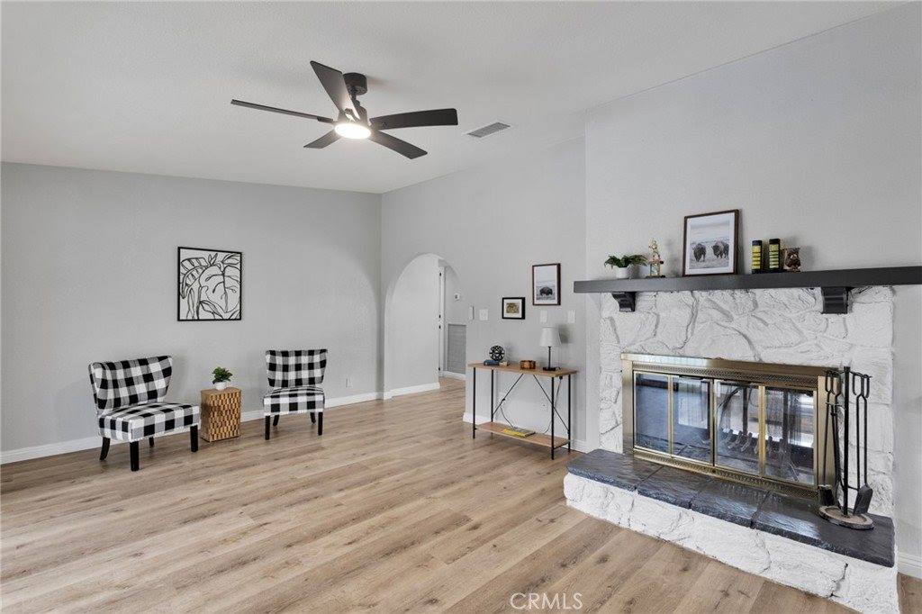 13901 Iroquois Road, Apple Valley, CA 92307