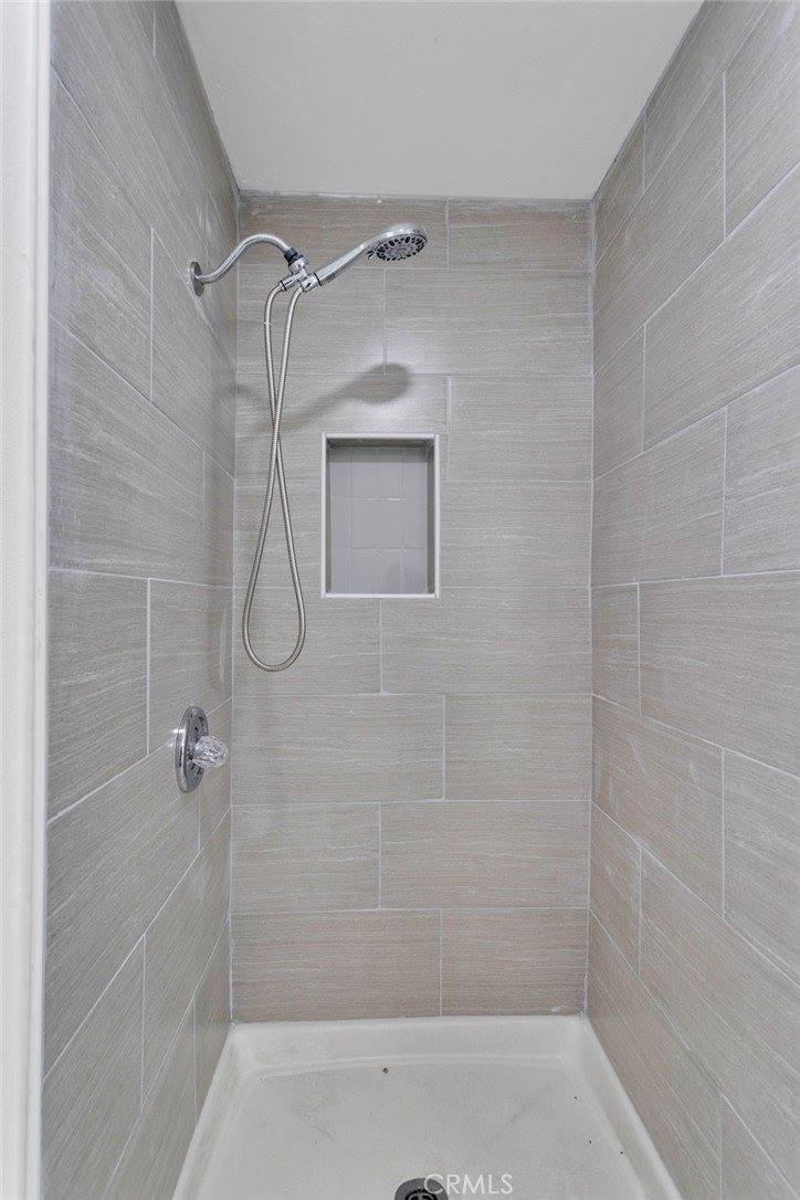 13901 Iroquois Road, Apple Valley, CA 92307