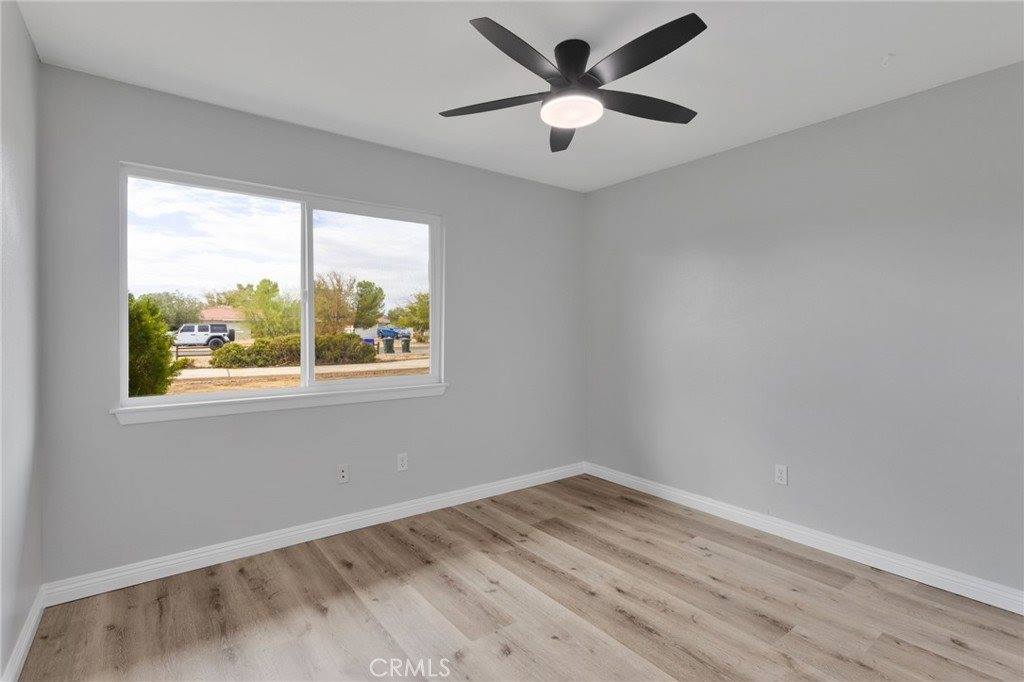 13901 Iroquois Road, Apple Valley, CA 92307