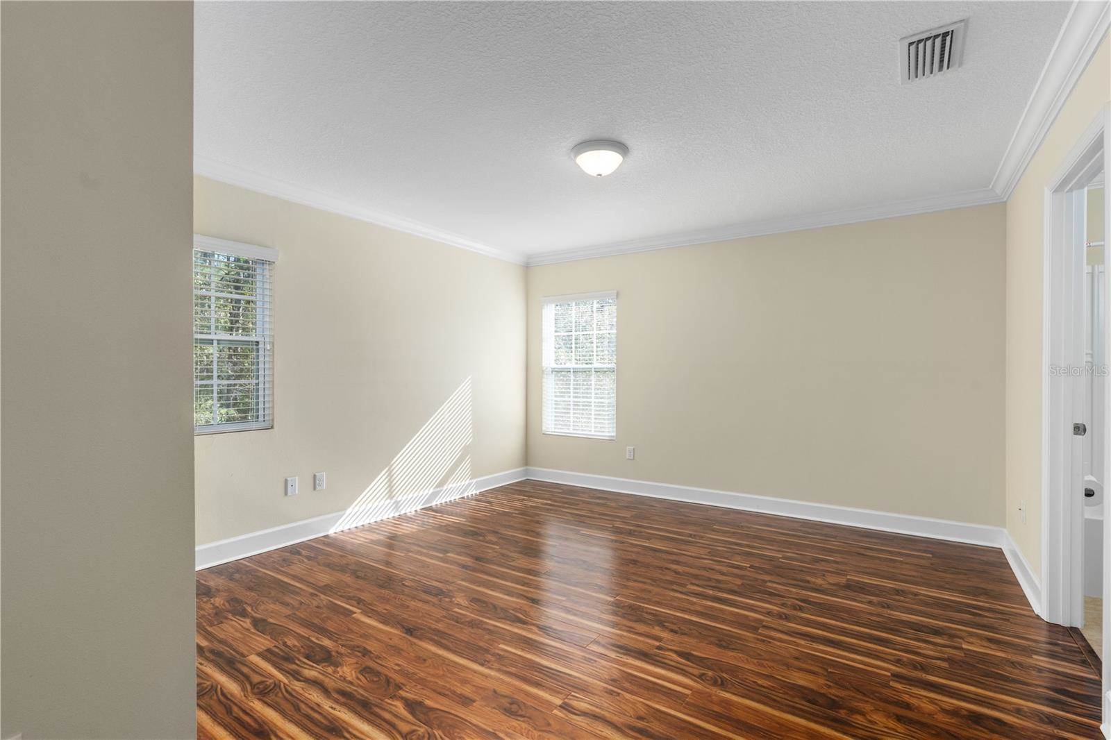 7661 NW 20TH Drive, Gainesville, FL 32609