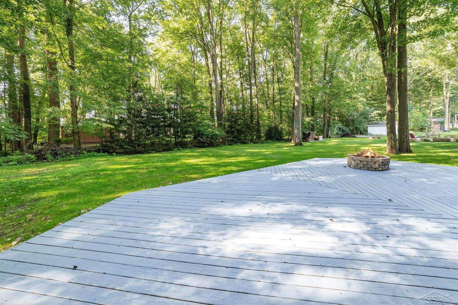 12397 Whisper Ridge Drive, Freeland, MI 48623