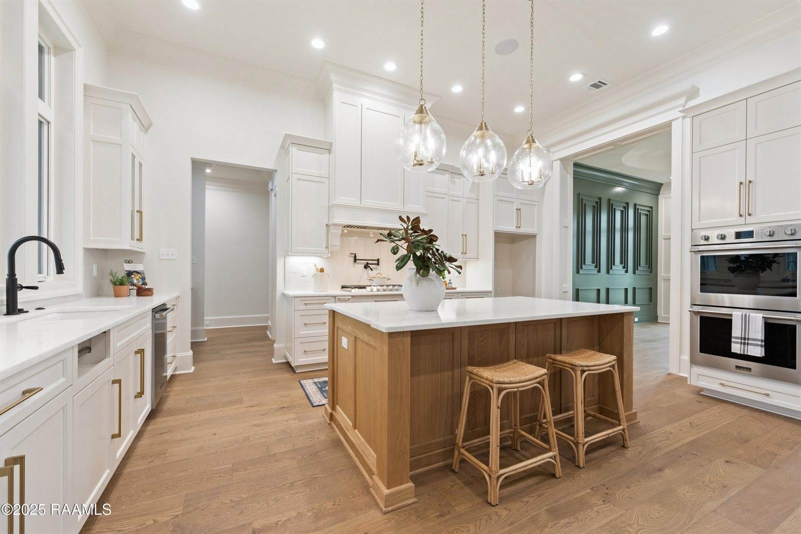 305 Sunset Palm Court, Youngsville, LA 70592