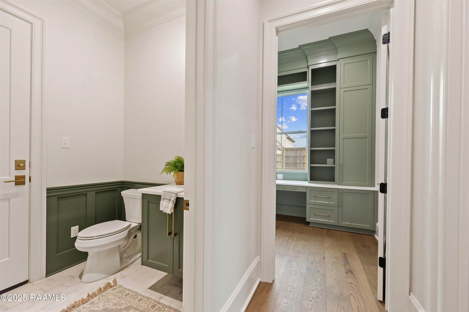 305 Sunset Palm Court, Youngsville, LA 70592