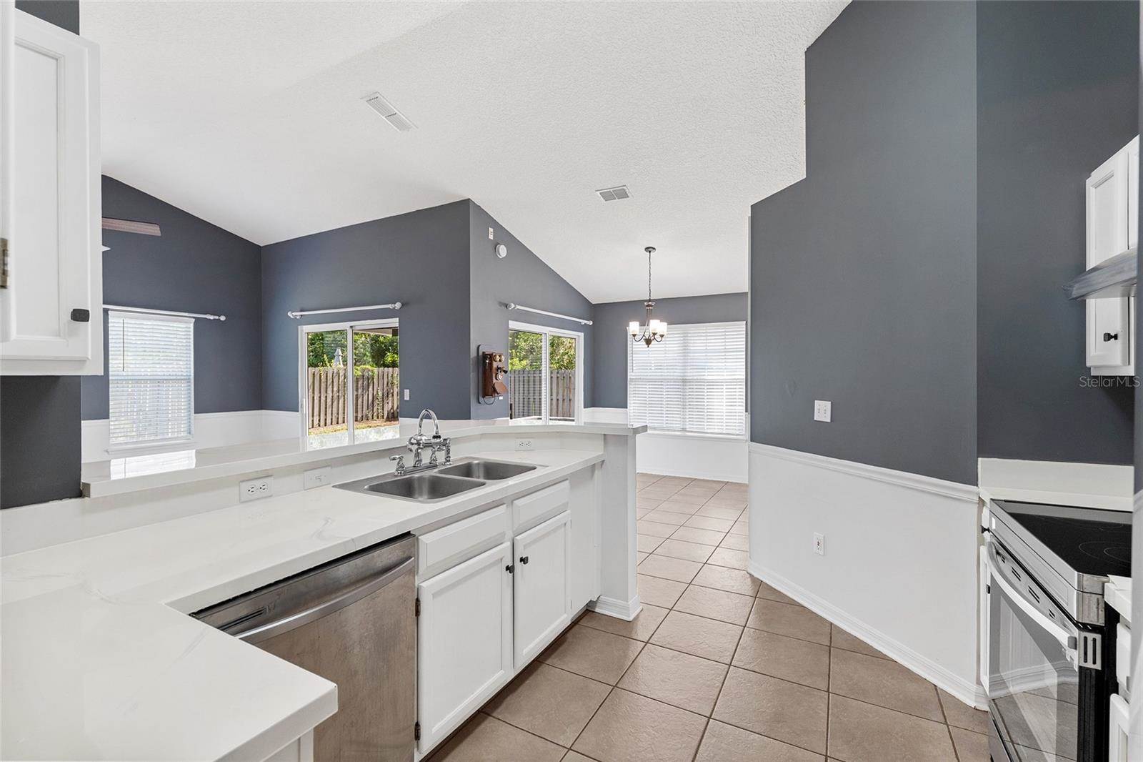 6621 SW 81ST Street, Gainesville, FL 32608