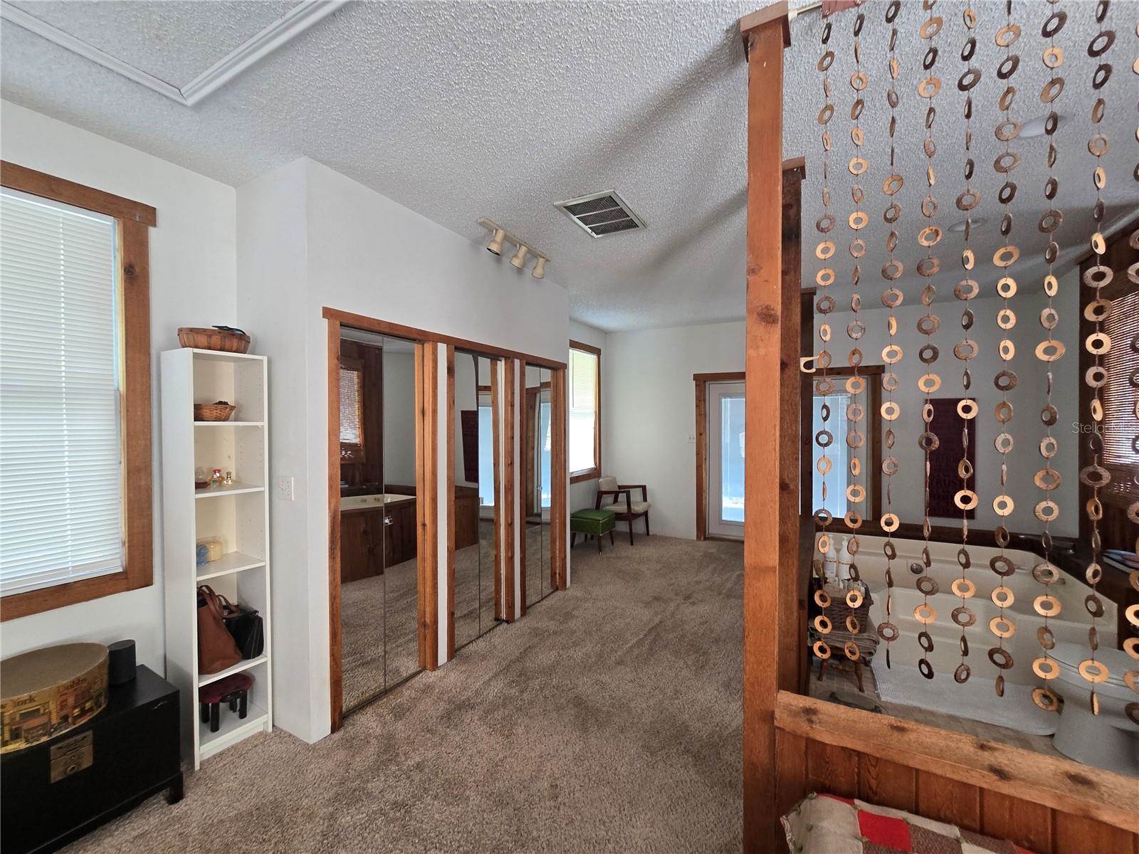1633 Pioneer Drive, Lakeland, FL 33809